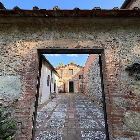 Borgo Al Canto Degli Alberi Лука Екстериор снимка